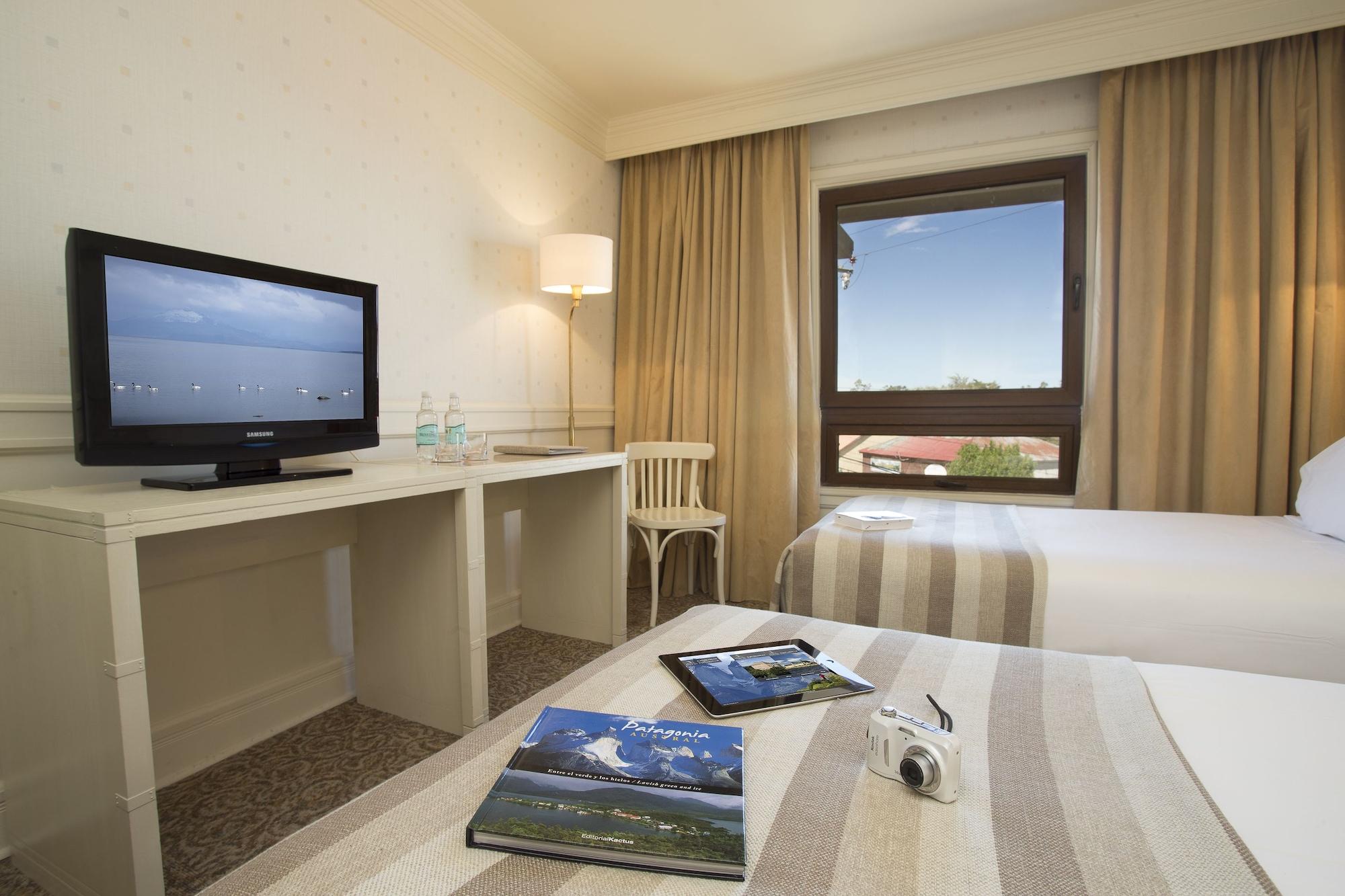 Hotel Costaustralis Пуерто Наталес Екстериор снимка
