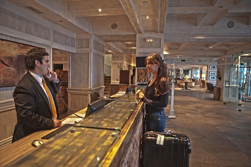 Hotel Costaustralis Пуерто Наталес Екстериор снимка