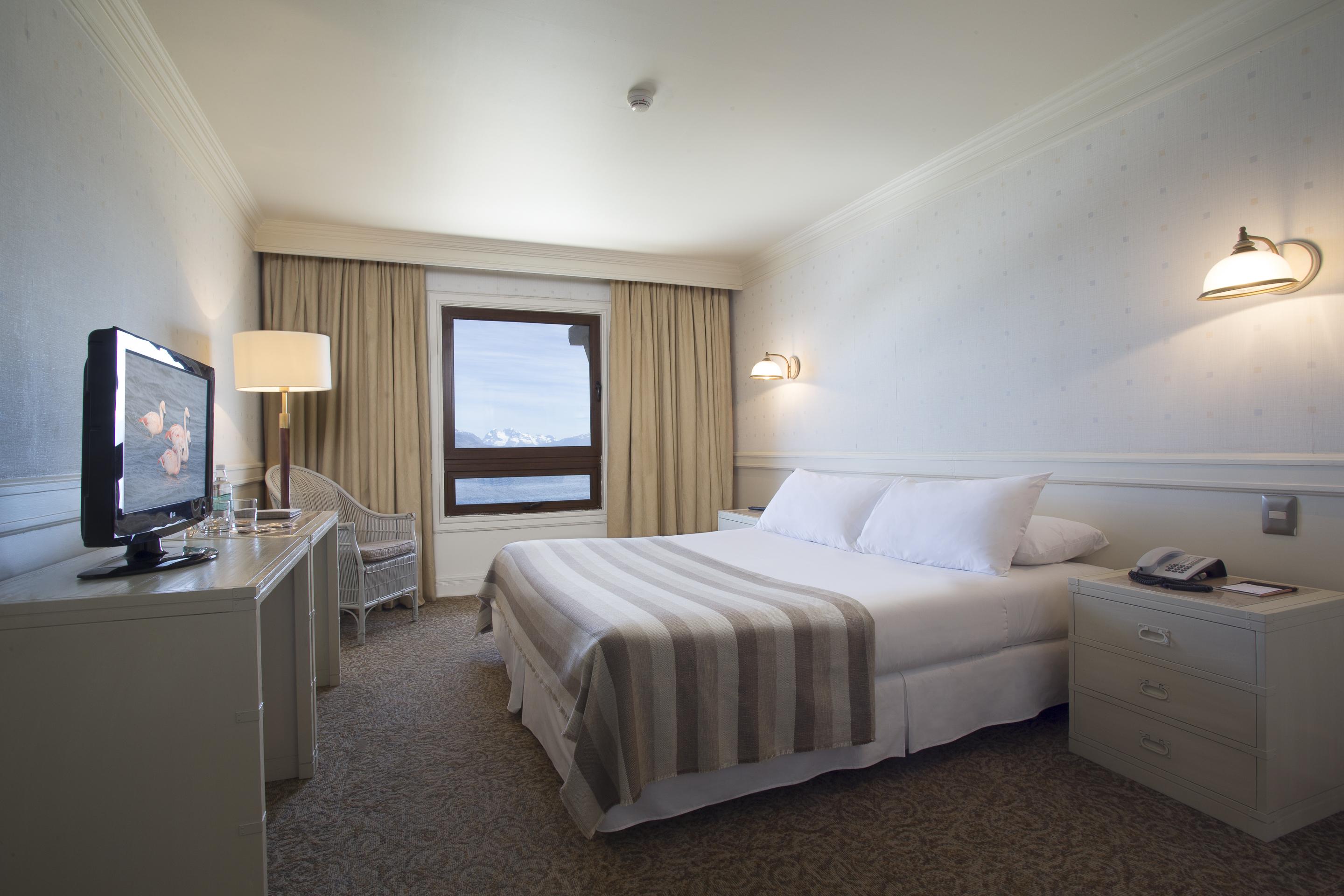 Hotel Costaustralis Пуерто Наталес Екстериор снимка