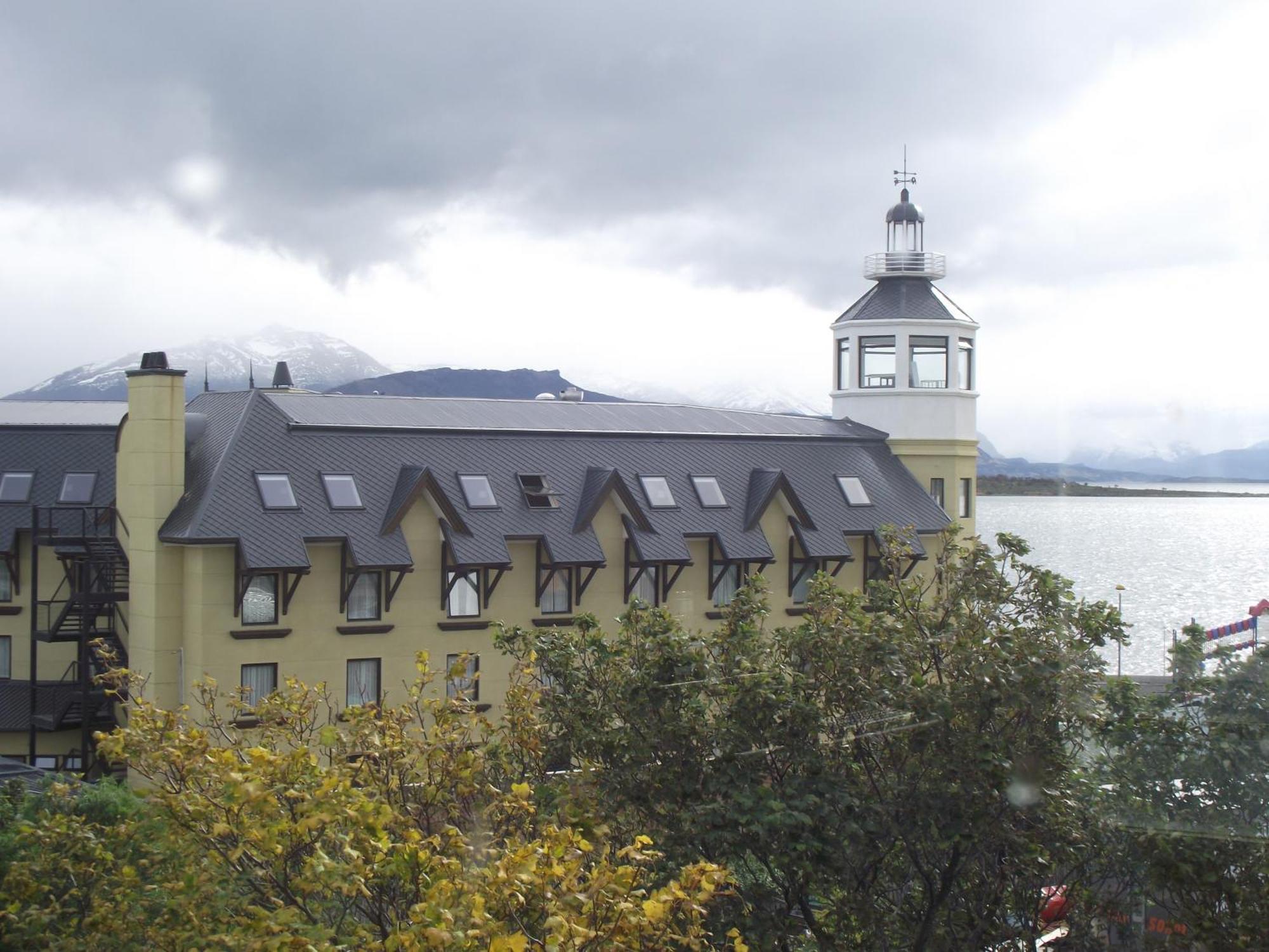 Hotel Costaustralis Пуерто Наталес Екстериор снимка